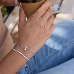 Pulsera de esclavitud X&L Jewelry <span class=keywords><strong>con</strong></span> circonita blanca, cadena de mano de tres capas y anillo de dedo para mujer, joyería impermeable para resort - Product Image 4