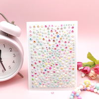 Autocollants adhésifs en strass pour le visage, les ongles, le corps, le maquillage, les bijoux scintillants pour festivals, autocollants pour bricolage, artisanat pour enfants, décorations de cartes