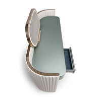 Coiffeuse élégante vert pâle avec plateau en bois, miroir ovale éclairé et trois tiroirs - Meuble de chambre idéal