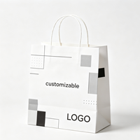 Sac cadeau élégant en carton blanc avec ruban en satin et logo estampé à chaud argenté pour parfum, emballage haut de gamme pour soins de la peau, sac fourre-tout premium