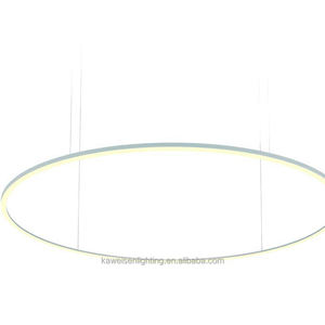 Lustre à anneau en aluminium de conception créative, luminaire suspendu LED argenté de 1500mm de diamètre avec <span class=keywords><strong>cordons</strong></span> et auvent réglables - Product Image 6