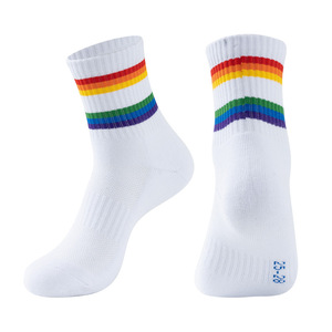Chaussettes de sport pour badminton, tennis de table, tennis, pour hommes, femmes et enfants, chaussettes épaisses en tricot rayé, chaussettes en tissu éponge, 75e anniversaire, arc-en-ciel - Product Image 3