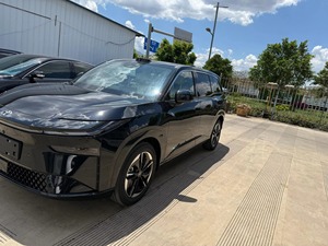 Toyota BZ3X 2026, Vehículo Eléctrico SUV con Tracción en las Cuatro Ruedas, Color Plateado, Autonomía de 601-700 km, para Adultos - Product Image 2