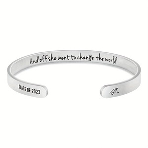 Bracelet populaire et tendance « Off She Went to Change the World » en acier inoxydable, bracelet cool, cadeau de diplôme pour étudiants - Product Image 1