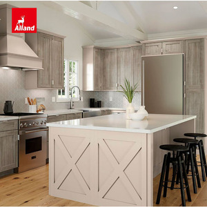 Gabinete de Cocina Alland en Color Avena Envejecida con Acabado Duraform Drift <span class=keywords><strong>y</strong></span> Pintura Mist, con Columna Romana de Madera Sólida - Product Image 3