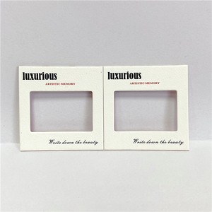 Support de feuille de carton <span class=keywords><strong>blanc</strong></span> double couche 10*5cm avec film transparent à motif décoratif pour la maison <span class=keywords><strong>et</strong></span> logo personnalisé - Product Image 2