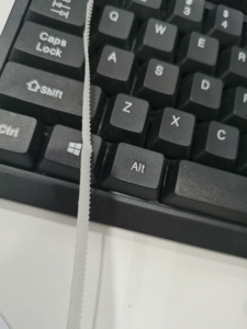 Cinta Adhesiva de Gancho y Bucle para Mosquiteras de Ventana - Product Image 4