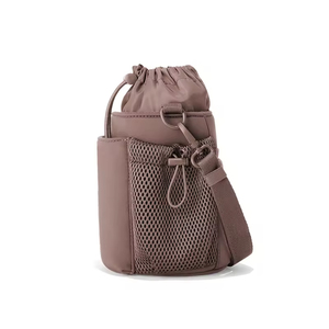 Nuevas llegadas: Bolsa de neopreno personalizada para botella de agua deportiva con correa cruzada para el hombro - Product Image 5