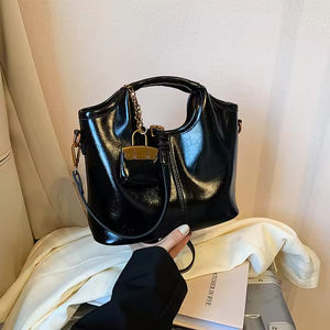 Nouveaux sacs à main pour femmes de style rétro d'automne, grande capacité épaule bandoulière chaîne mère et enfant sac - Product Image 3