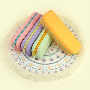 Lightweight Designer Geometric Silicone Cosmetic <b>Bag</b> <b>Waterproof</b> Zipper Closure Portable Travel Makeup Organizer - Product Image 6