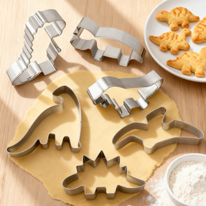 Juego de cortadores de galletas de acero inoxidable con diseño de dinosaurio, molde para galletas y pasteles de acero inoxidable de 7 piezas, molde para pasteles de fondant, repostería - Product Image 2
