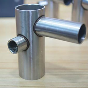 Máquina de soldadura láser de <span class=keywords><strong>fibra</strong></span> 4 en 1 de venta directa de fábrica para metal - Product Image 6