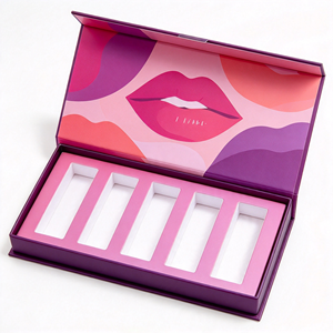 Palette de rouge à lèvres de luxe violette avec boîte à motif lèvres imprimé UV, emballage rigide en carton pour usage cosmétique - Product Image 1