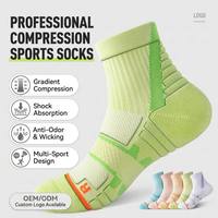 Chaussettes de sport à compression avec logo personnalisé, rembourrées, respirantes, chaussettes athlétiques pour la course à pied, le basketball, le badminton, hommes et femmes
