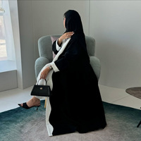 Nuosha OEM Robe Abaya Cardigan Noire et Blanche à la Mode Musulmane Arabe Moyen-Orient Dubaï