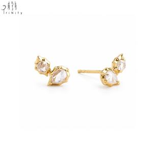 คอลเลคชั่นใหม่ ต่างหูเพชรทรงโรสคัท ทองคำแท้ 18K (Au750) ผลิตโดยผู้ผลิตเครื่องประดับชั้นดี ขายส่งเครื่องประดับ - Product Image 1