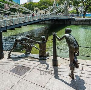 Estatuas de Metal de Bronce de Ciudad para Niños, Niño Desnudo Jugando y Saltando en el Agua, Técnica de Escultura Fundida - Product Image 6