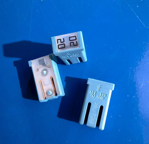 0695020.pxps mbcase + hộp loại 32V ba lô loại vuông cầu chì - Product Image 3