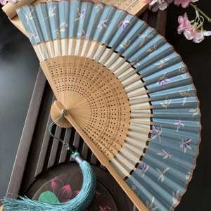 फैक्टरी प्रत्यक्ष आपूर्ति 1 X टोक्यो खिलना हाथ में तह हाथ प्रशंसक रेशम कपड़े हाथ में रेशम तह प्रशंसक आपूर्तिकर्ताओं - Product Image 1