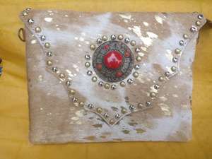 กระเป๋างานราตรีสไตล์โบฮีเมียนหนังแท้เงื้อมมือที่สง่างาม - Product Image 3