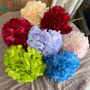 Hydrangeas artificiels en soie, faits à la main, décorations de mariage, grande taille, style moderne - Product Image 1