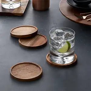Juegos internacionales de posavasos redondos de madera de acacia de 4 piezas-Posavasos de madera rústica únicos para taza de bebida