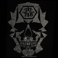 Fournisseur d'appliques thermocollantes personnalisées avec logo, paillettes brillantes, strass et sequins pour T-shirts