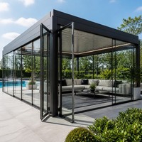 Pergola électrique à lames orientables en aluminium, capteur de pluie, étanche, finition thermolaquée, design moderne/classique, personnalisable