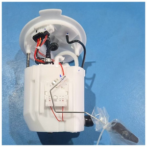 Ensemble de pompe à carburant A2054704900, qualité OEM pour voiture - Product Image 1