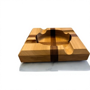 Cenicero Cuadrado de Madera para Escritorio, Diseño Minimalista, Acabado en Madera Natural para Uso Doméstico - Product Image 1