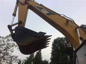 รถขุดตีนตะขาบ CAT 320B รุ่นใหญ่ ราคาประหยัด สภาพดี มือสอง - Product Image 4