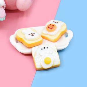 Cabujón de resina con parte trasera plana, diseño de pan de dibujos animados Kawaii, juguete de comida en miniatura para decoración de fundas de teléfono DIY y llaveros - Product Image 5