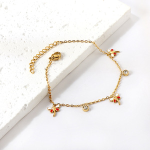 สร้อยข้อมือดอกซากุระสแตนเลสชุบทอง 18k เครื่องประดับของผู้หญิงของขวัญแฟชั่นดีไซน์เรียบง่ายหรูหรา - Product Image 2