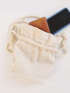 Bolsa de Tela Pequeña de Algodón con Cordón y Logotipo Personalizado - Product Image 6