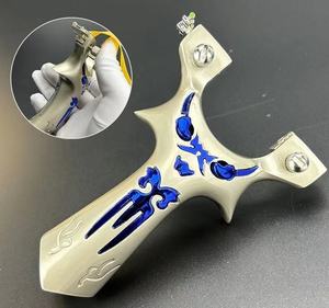 Venta caliente profesional de acero inoxidable al aire libre caza pájaro tirachinas dominante pequeño diablo diseño catapulta para juegos al aire libre - Product Image 3