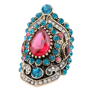 Bagues en laiton plaqué or, style bohème vintage, luxe léger, ornées de cristaux et de strass exagérés, multicolores, pour femmes, vente en gros - Product Image 3