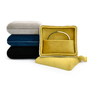 Logo personalizzato di Colore <span class=keywords><strong>Rosa</strong></span> Velluto di Monili In Pelle Scamosciata Di Lusso Del Braccialetto Coperchio E Scatola di Base Gioielli Packaging Display Titolare Con La Nappa - Product Image 2
