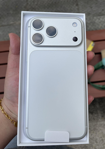 Modificación de Alta Calidad para 17 Pro que le permite gastar poco <span class=keywords><strong>dinero</strong></span> y utilizar la última apariencia del sistema Android con Face ID - Product Image 4