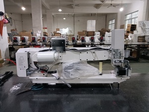 Máquina <span class=keywords><strong>de</strong></span> <span class=keywords><strong>coser</strong></span> industrial <span class=keywords><strong>de</strong></span> brazo largo con accionamiento directo JOCKY JK9988-560 para prendas <span class=keywords><strong>de</strong></span> vestir. - Product Image 4