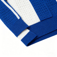 Ensemble tricoté deux pièces style universitaire pour femme grande taille, collection automne-hiver, avec cardigan à col en V boutonné et pull brodé à empiècements de couleur