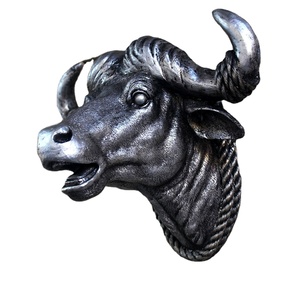 Sculpture <span class=keywords><strong>de</strong></span> Tête <span class=keywords><strong>de</strong></span> <span class=keywords><strong>Taureau</strong></span> en Résine Bronze Antique pour Décoration Murale Suspendue - Product Image 4