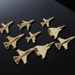 飞机批发可爱定制锌合金3D高品质平面胸针金属搪瓷别针