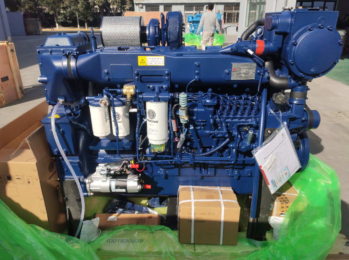 うみ Weichai 4 Stroke 6 Cylinder Marine Diesel Engine XCW6200ZC-10