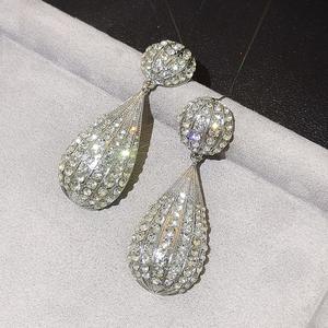 Pendientes de Perlas de Imitación Vintage para Mujer, Aleación de Zinc, Chapado en Oro de 14K, Alta Calidad, Personalizados, Moda Coreana, para Fiesta - Product Image 5