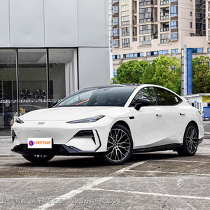 Auto Elettrica Geely Galaxy E8, Marchio Cinese Popolare, Ricarica Rapida, Berlina EV con Guida a Sinistra in Vendita - Product Image 3
