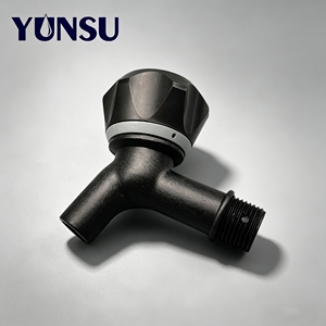 โรงงานจีนขายส่งก๊อกน้ำพลาสติกสีดำ DN15 แบบติดผนังสำหรับสวน - Product Image 4