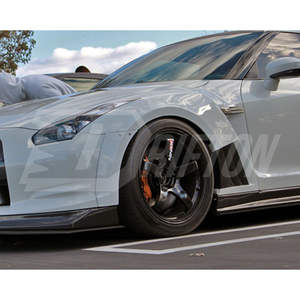 Ensemble de garde-boue large en fibre de carbone partielle de style VaRS 2013 pour Nissan R35 GTR 2008-2011 - Product Image 3