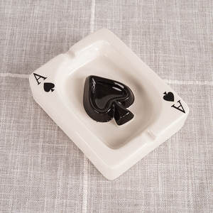 Cendrier de poker en céramique de style européen Best-seller personnalisé pour la décoration de salon Vente en gros drôle et unique - Product Image 2