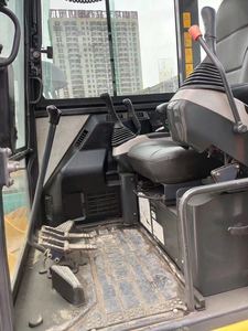 รถขุดตีนตะขาบ PC56ไฮดรอลิค Komatsu ของแท้5.6ตัน - Product Image 2