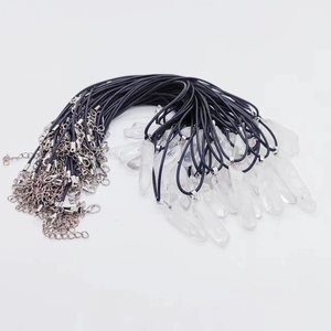Usine pas cher <span class=keywords><strong>prix</strong></span> en gros en vrac guérison <span class=keywords><strong>cristal</strong></span> clair Quartz Point pendentif pour la méditation - Product Image 6